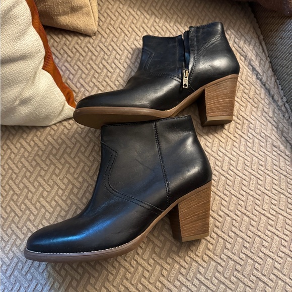 Madewell Black Leather Ankle Boots - Picture 2 of 3